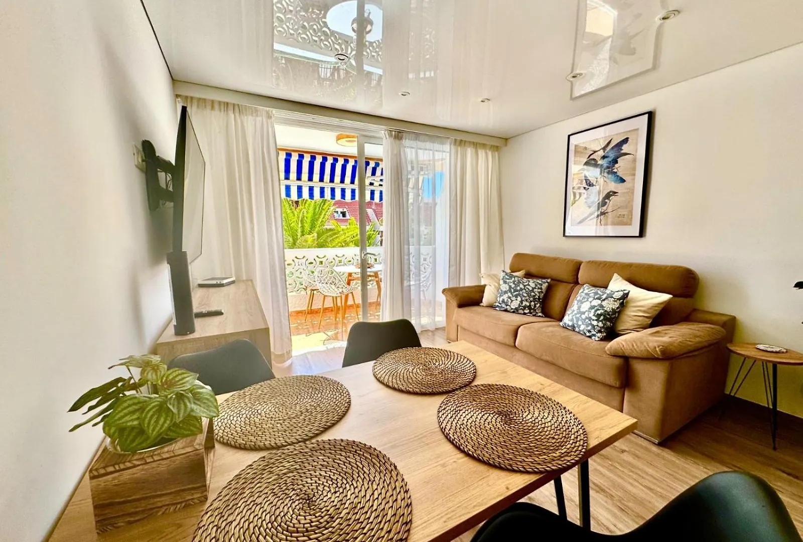 Bluebird Luxury Apartment In Las Americas Playa de las Americas